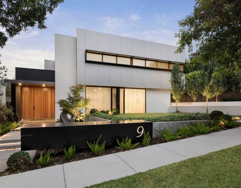 modern-house-exterior-2021-08-27-19-27-31-utc-1-e1662386024408.jpg